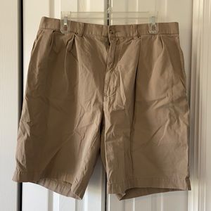Men's Natural Tyler Pleated Chino Short